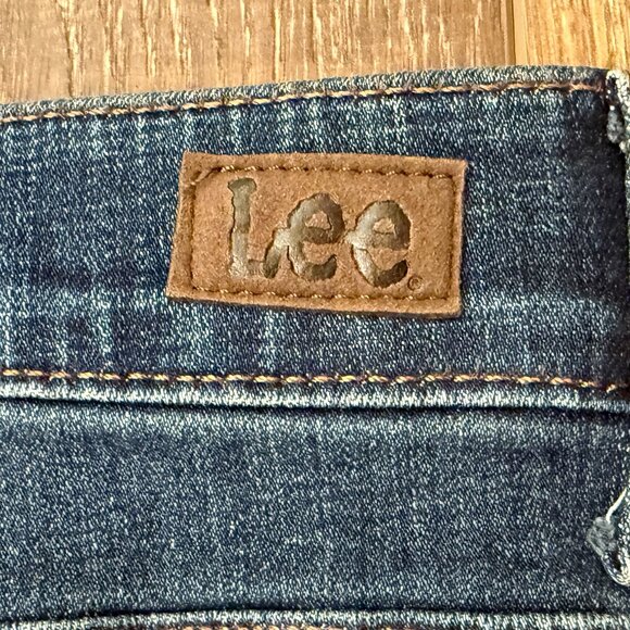 Lee Mid Rise Bootcut Jeans – Size 18S - Picture 10 of 14